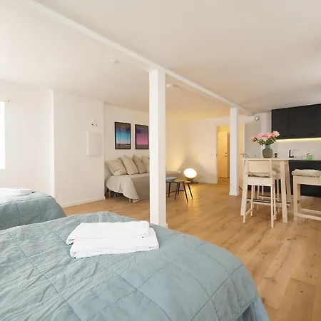 Rent A Place 1 - 4 *